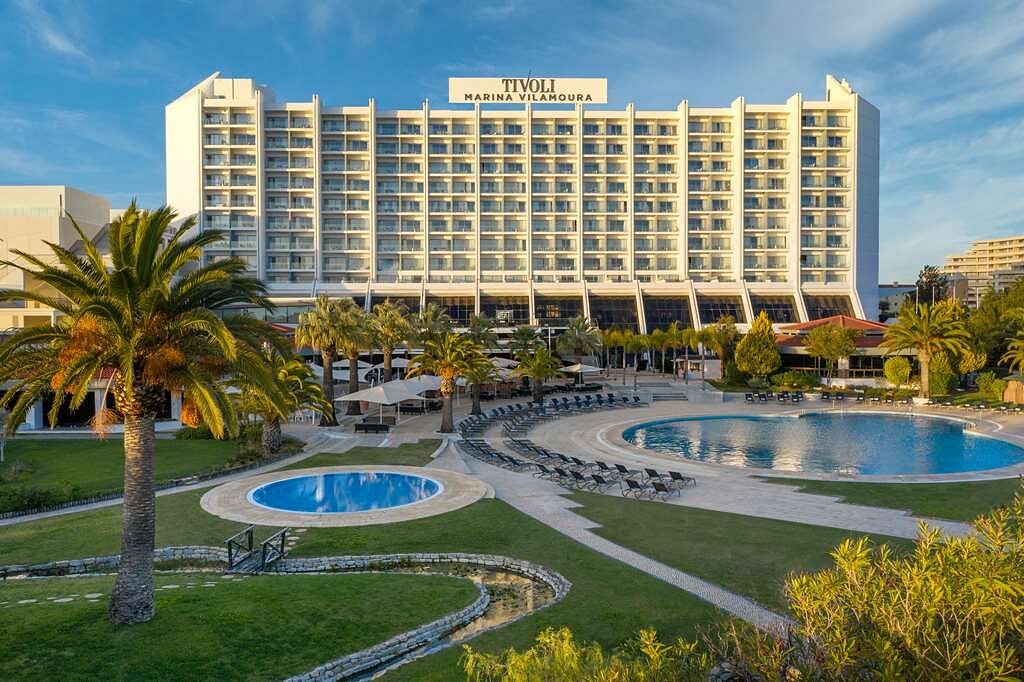 Hotel Tivoli — fachada e caixilharias